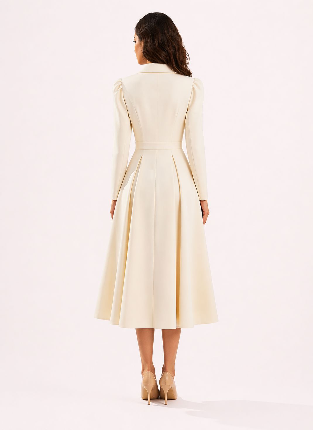 Vestido Midi Estruturado com Lapela e Modelagem Evasê