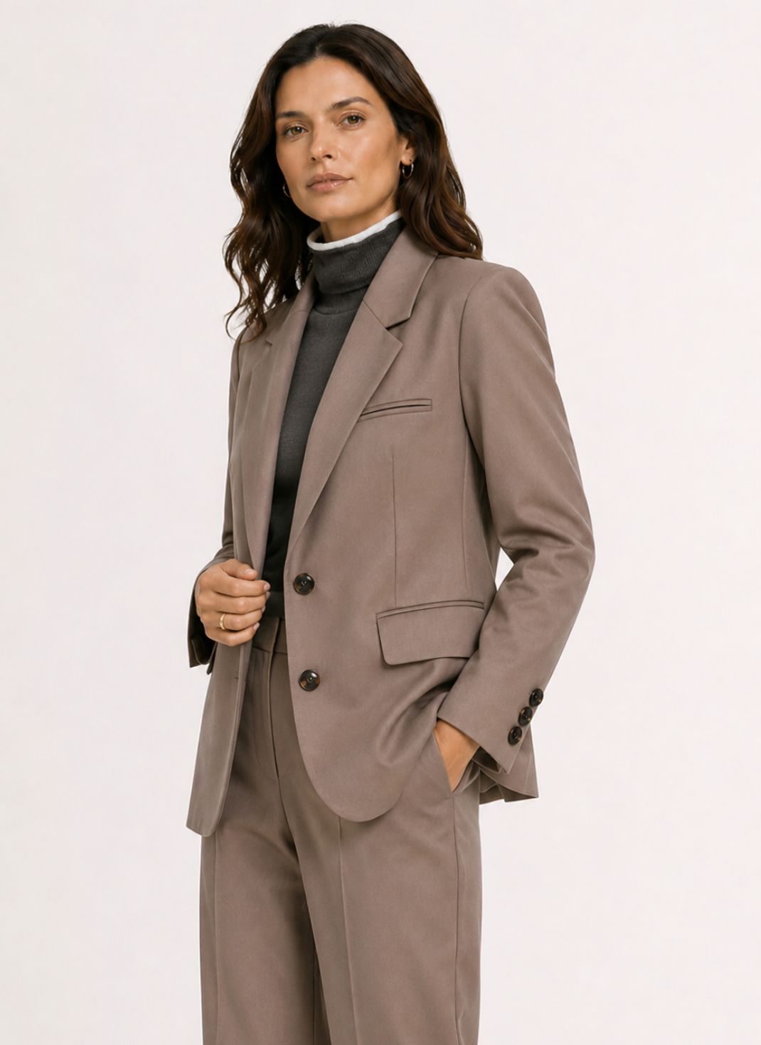 Blazer Alfaiataria Minimalista com Caimento Estruturado