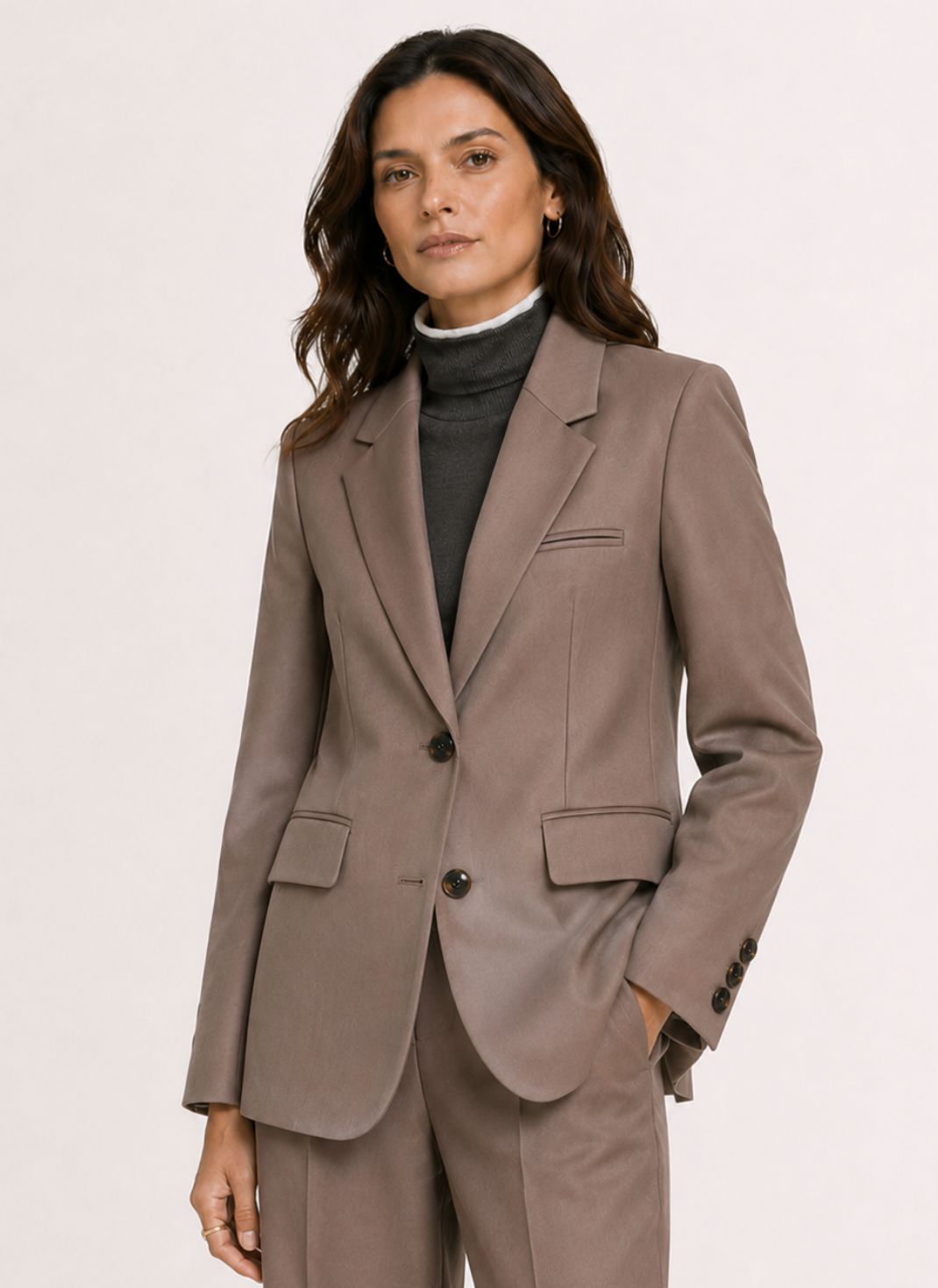 Blazer Alfaiataria Minimalista com Caimento Estruturado