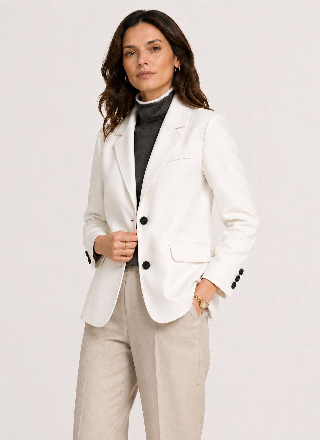 Blazer Alfaiataria Minimalista com Caimento Estruturado