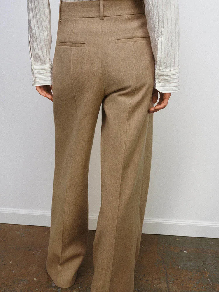 Calça Pantalona de Alfaiataria com Corte Reto e Cintura Alta