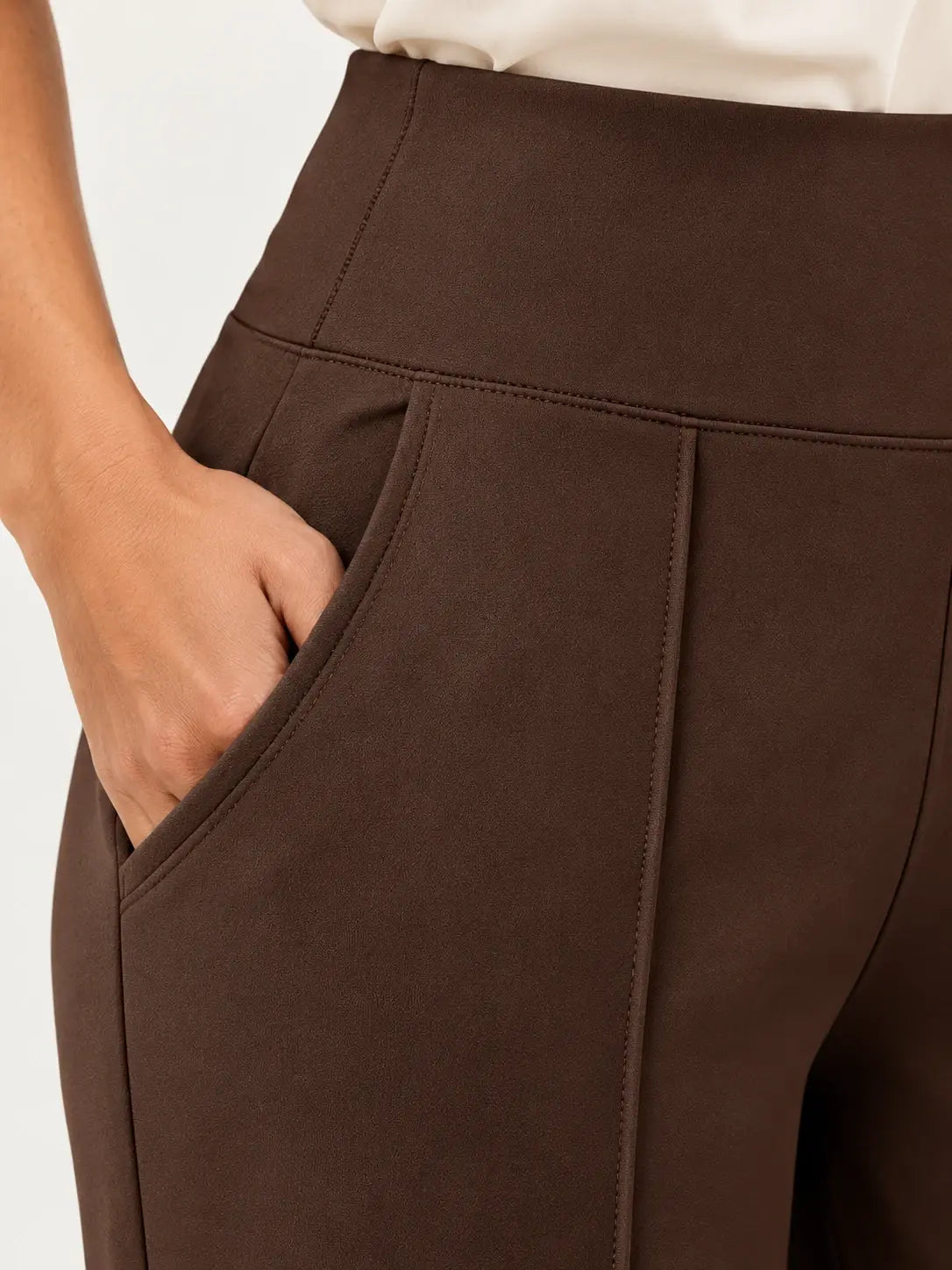 Calça Pantalona de Cintura Alta com Bolsos Laterais