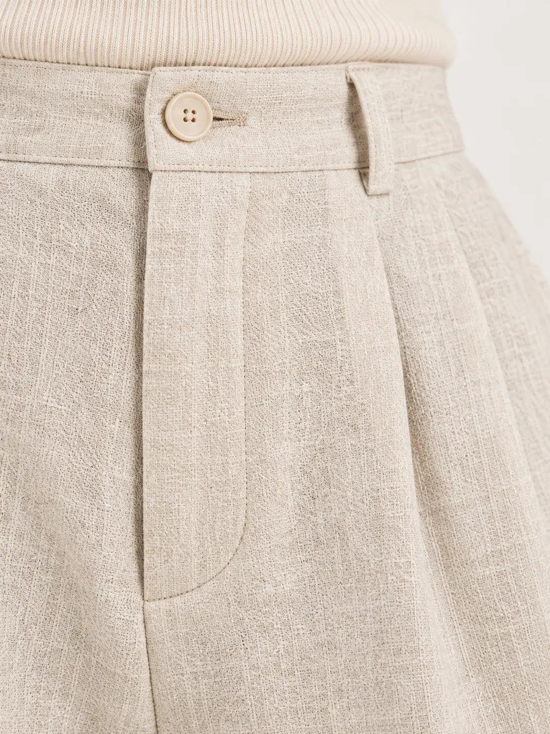 Calça Pantalona de Alfaiataria com Pregas Frontais