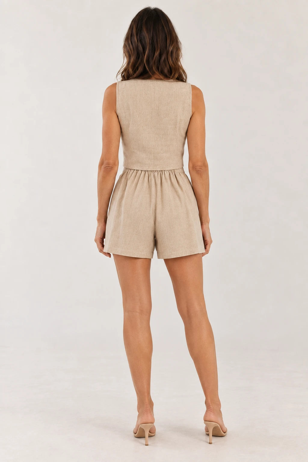 Conjunto de Colete com Botões e Shorts de Cintura Alta