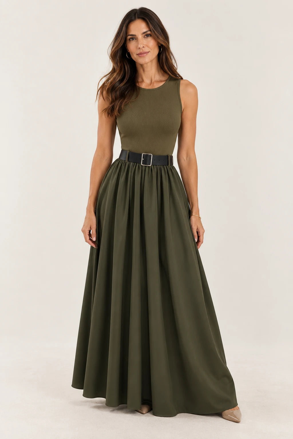 Vestido Longo Evasê com Cinto na Cintura