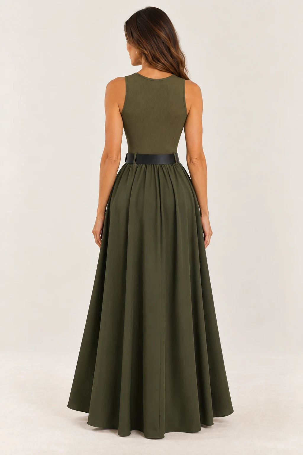 Vestido Longo Evasê com Cinto na Cintura
