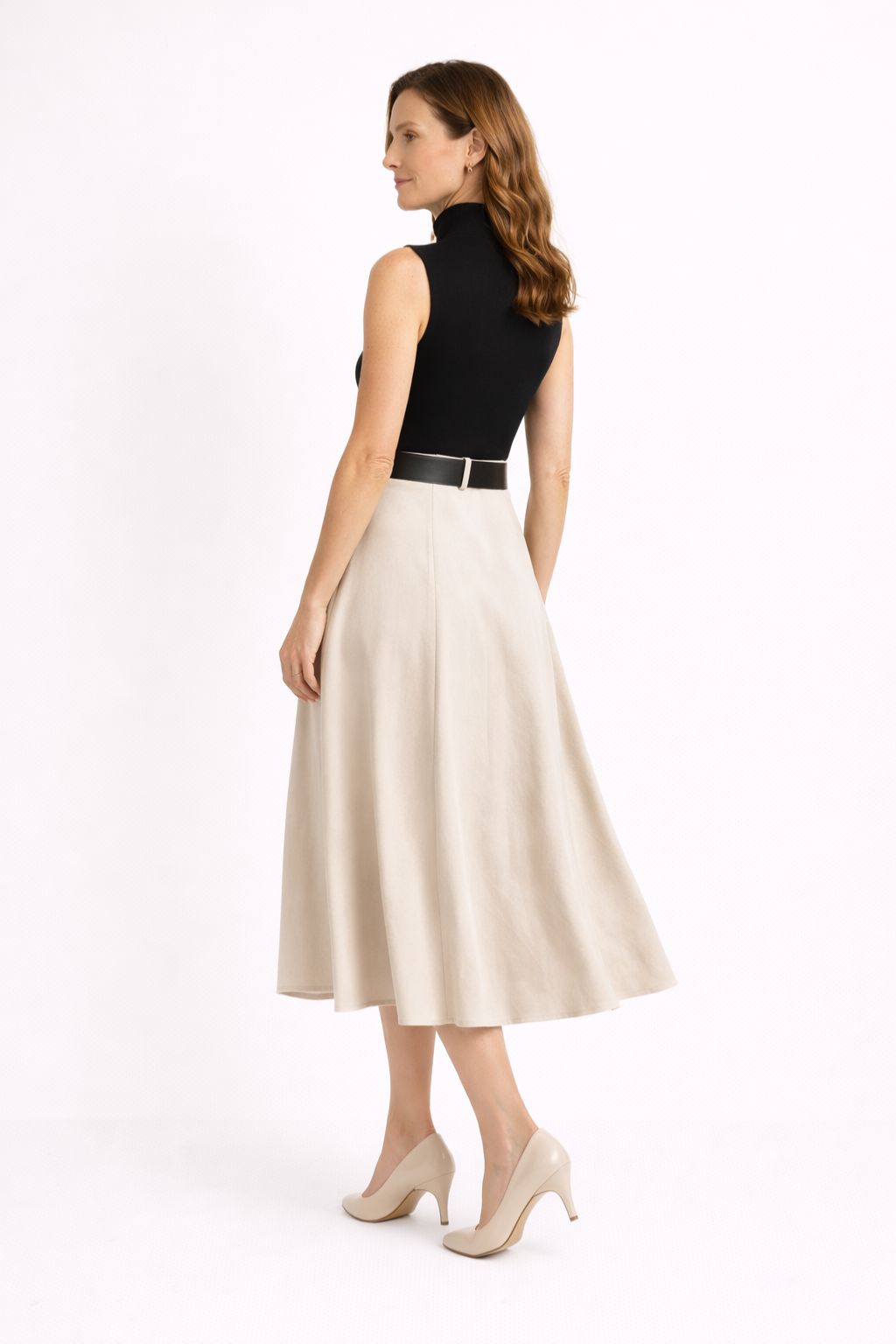 Vestido Midi Evasê com Gola Alta e Cinto