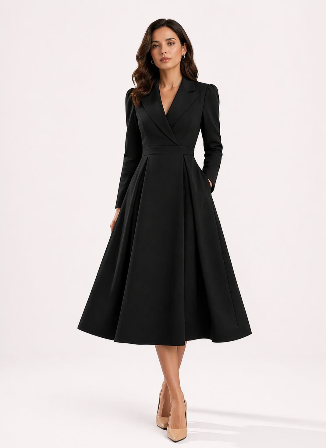 Vestido Midi Estruturado com Lapela e Modelagem Evasê